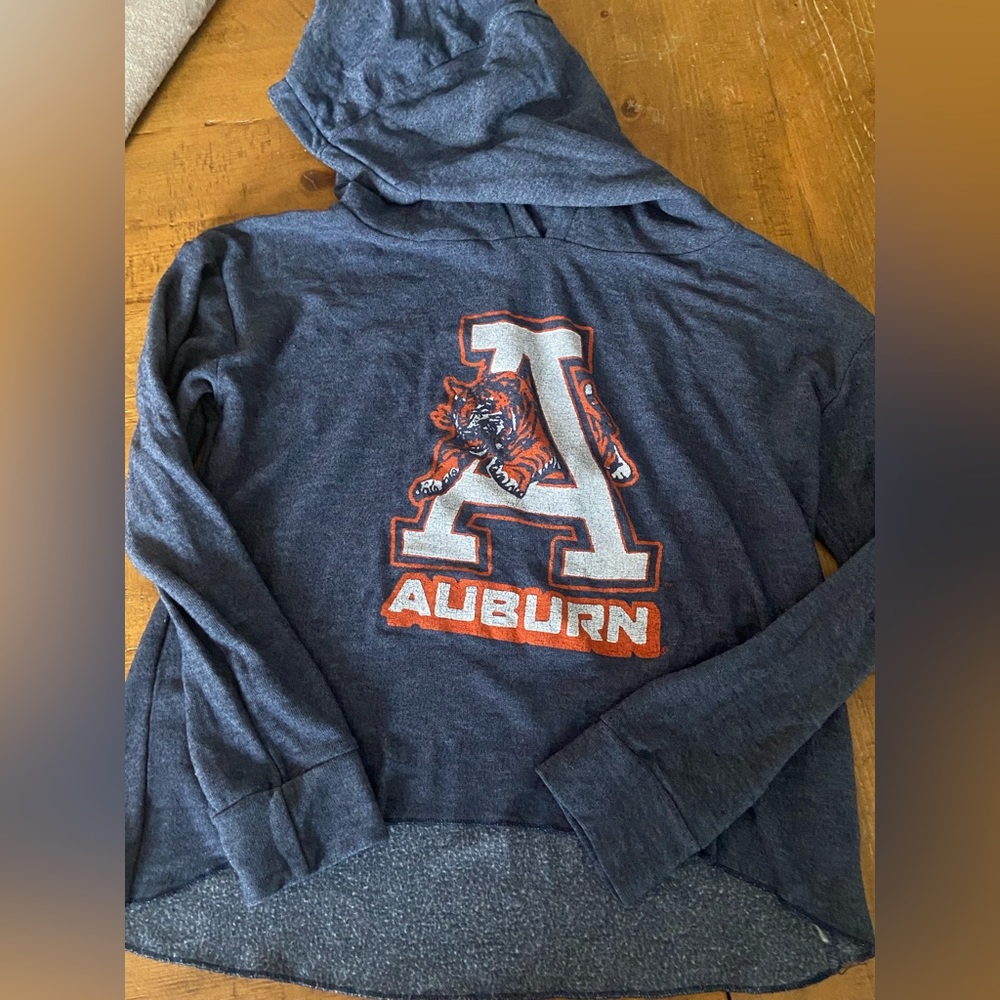 Auburn “vintage” style cropped hoodie. Small